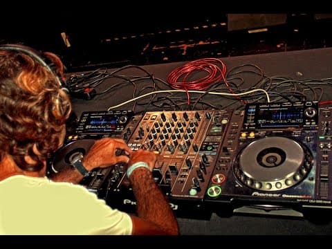 Pio Valles - live in Marbella