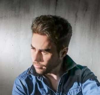 🎹 Mike Martin ✨ Imagen de Galería 1