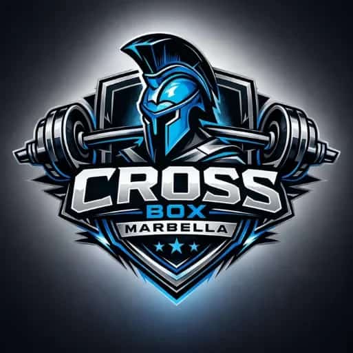 Logo de CrossBox Marbella con casco espartano y barra con pesas, emblema de box de entrenamiento funcional tipo CrossFit en Marbella. Charly (Carlos Fernández), coach de CrossBox Marbella
