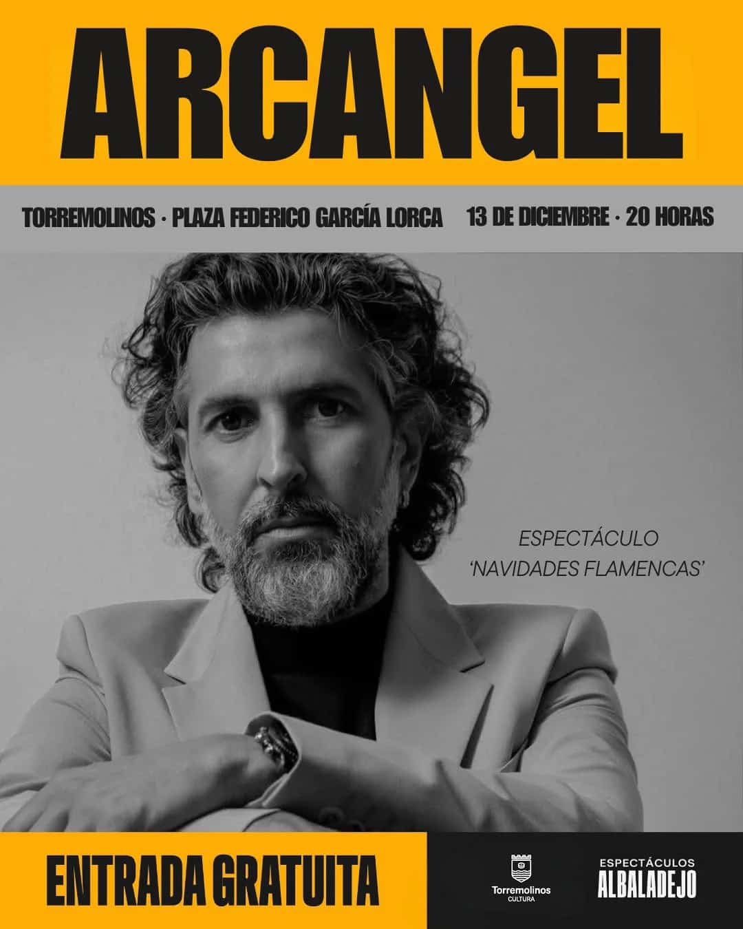 Cartel del evento Navidades Flamencas con Arcángel en Torremolinos. Presenta un diseño festivo con detalles del evento: 13 de diciembre, 20:00, Plaza Federico García Lorca, entrada gratuita.
