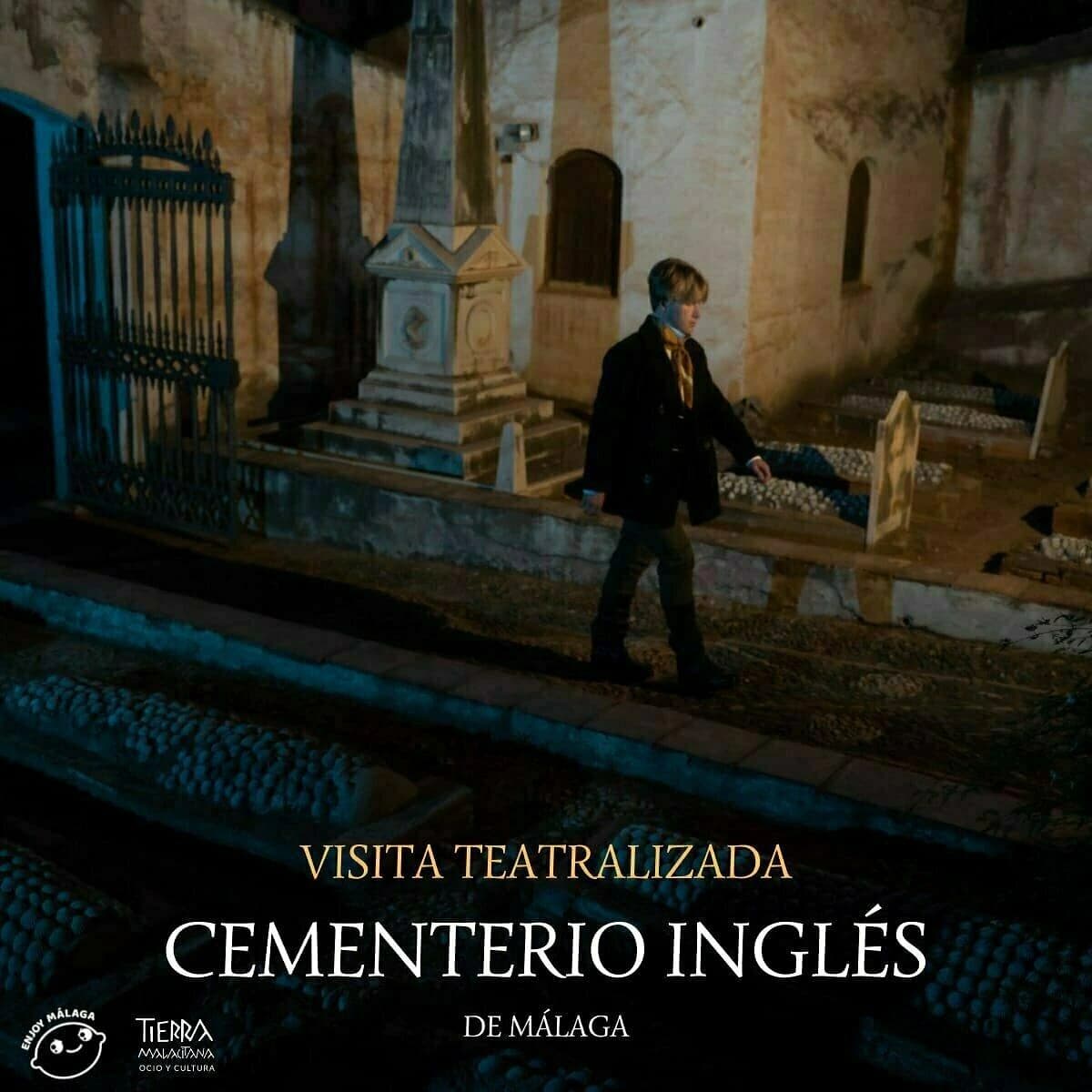 Tour nocturno teatralizado en el Cementerio Inglés de Málaga