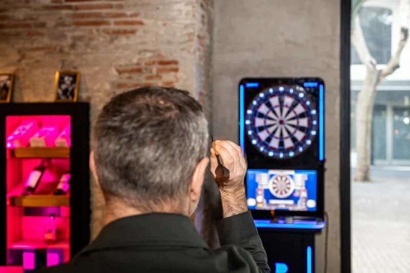 Torneo de Dardos Cricket en Gallery Marbella Imagen de Galería 3