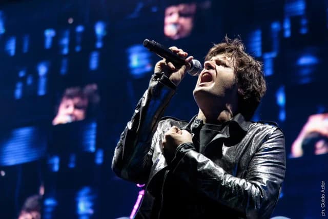 Ciro y los Persas – En Concierto Póster