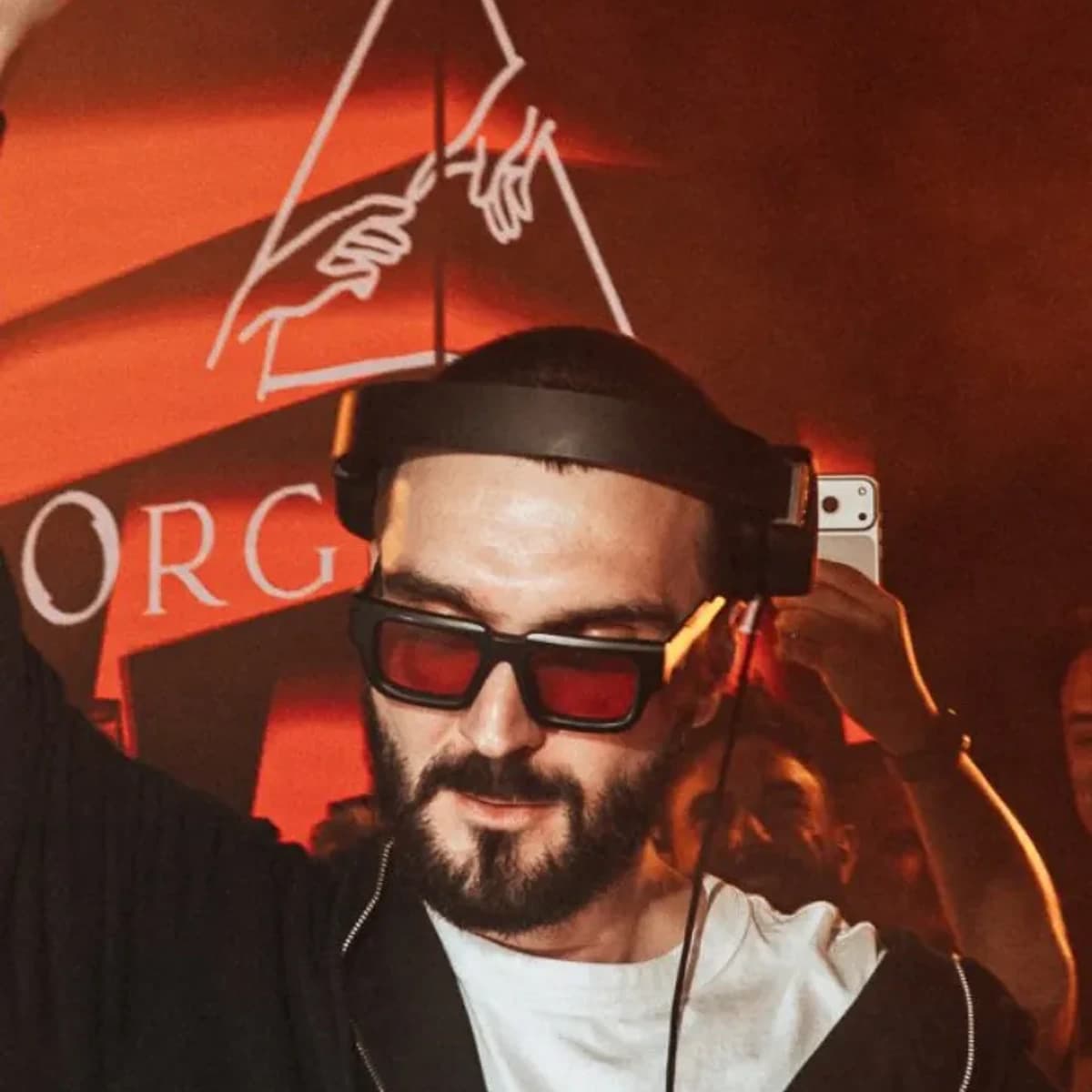 Orgánica Music & Experience – Noche de House Inmersiva Póster