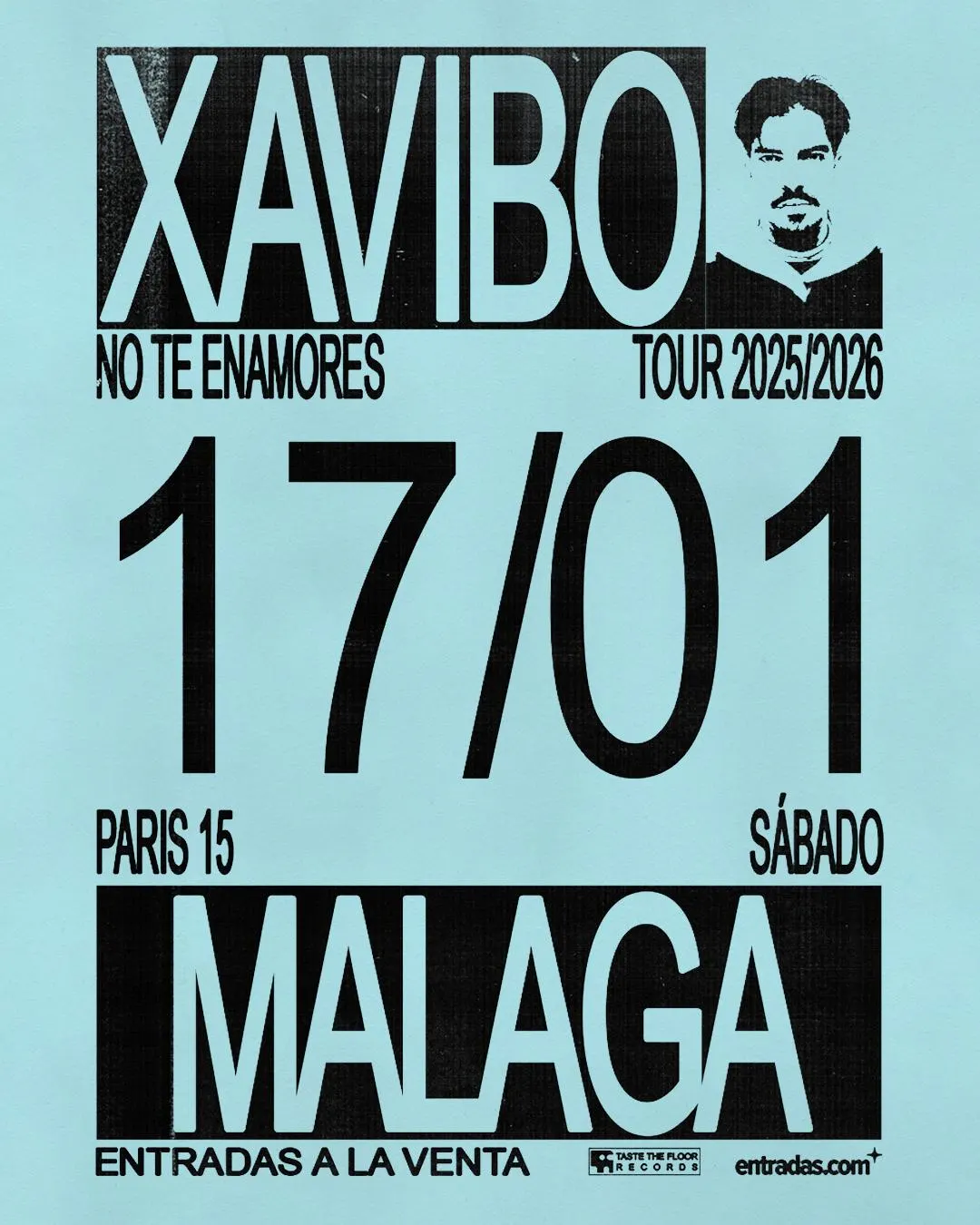 Xavibo en directo en Málaga con su gira No Te Enamores, interpretando pop-folk lleno de emoción.