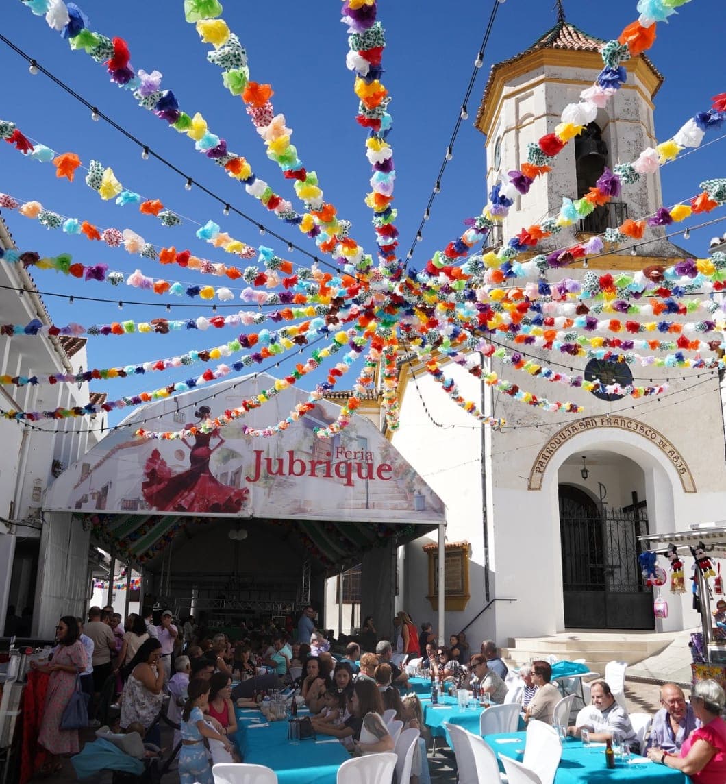 Popular Lunch at Plaza de Andalucía Poster
