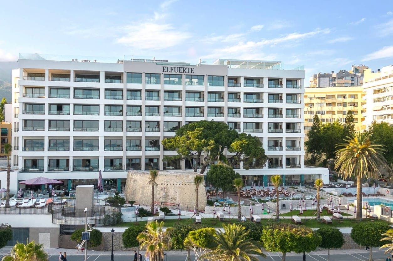 Puesta de sol con DJ Pakko 2K Imagen de GalerĂa 1