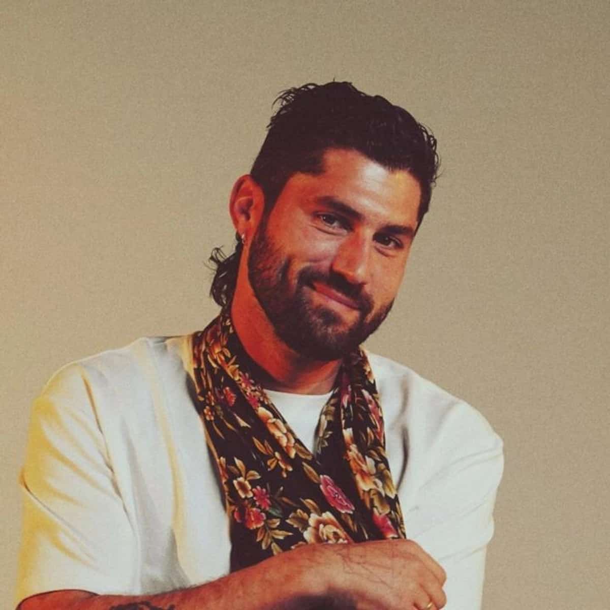 Alejandro Astola actuando en vivo flamenco en Málaga 2026