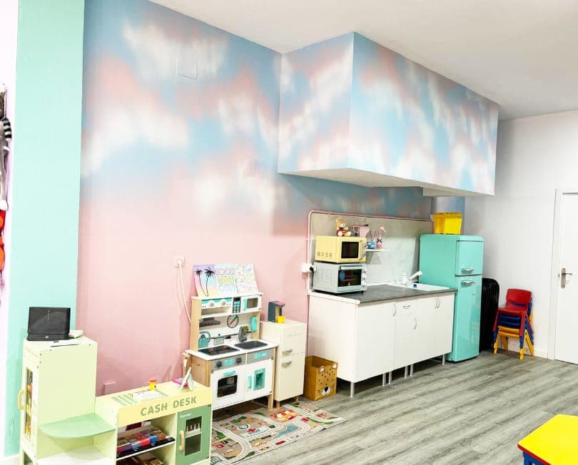 Kids Hat & Patch Workshop in Marbella Gallery Image 1