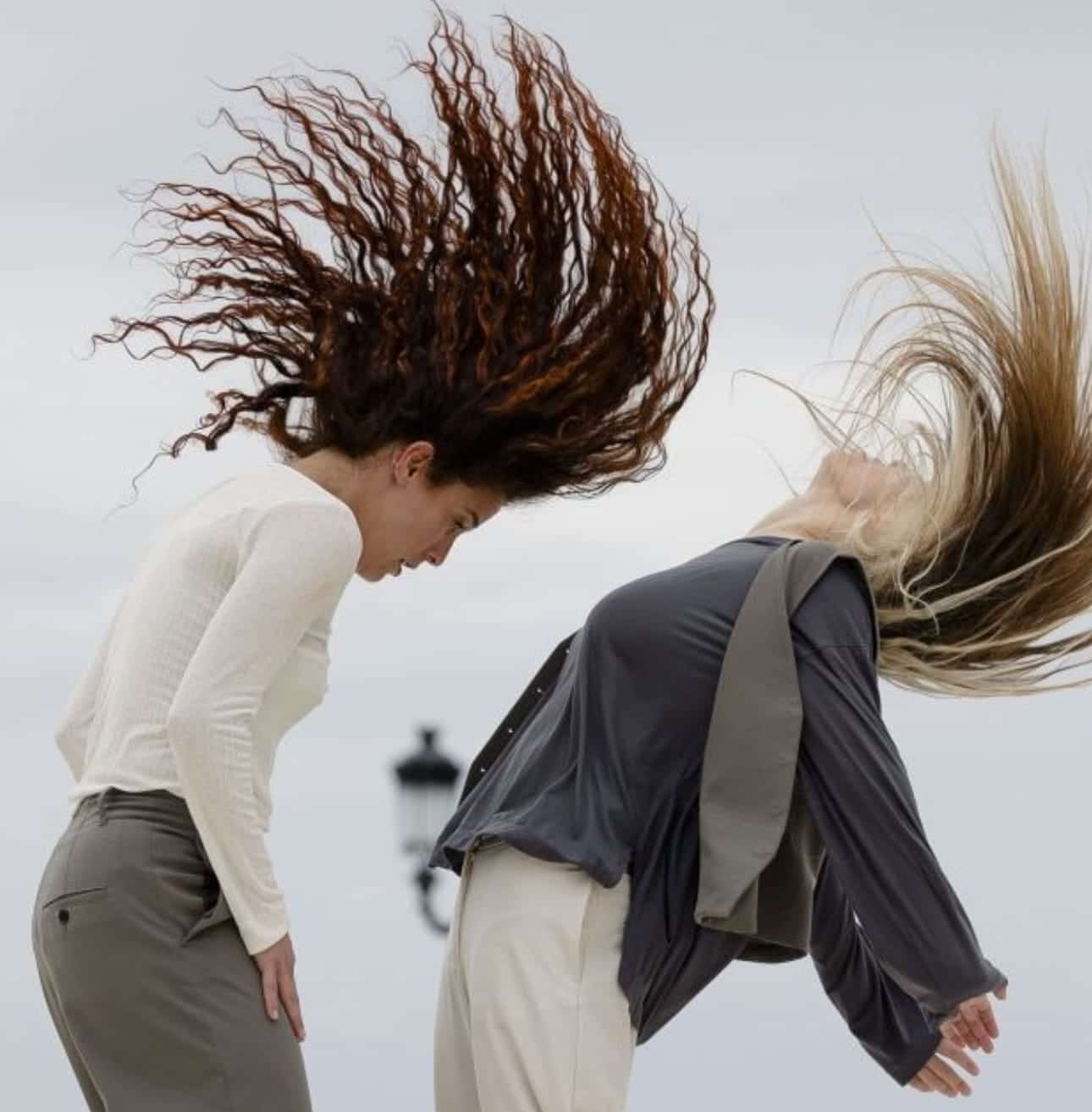 Ana F. Melero & Luna Sánchez dancing