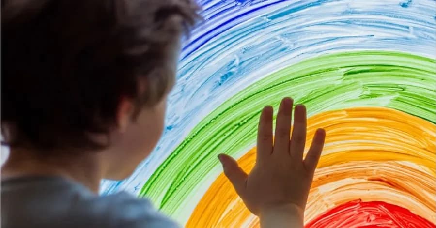 Niños participando en talleres de Picasso en el Museo Casa Natal de Picasso en Málaga