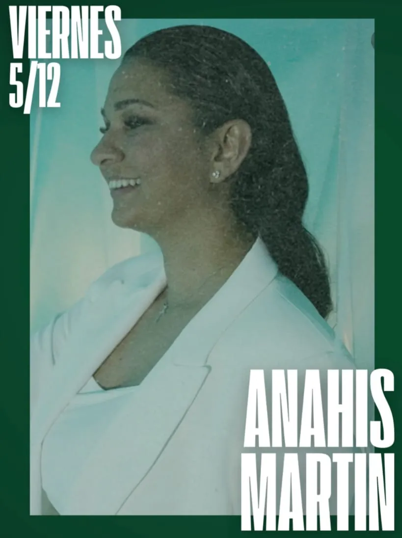 Promotional poster for Anahis Martin's live concert on Friday, December 5th, part of the Tardeo Navidades at Gallery Marbella, located in Plaza Enrique Ostos, Marbella