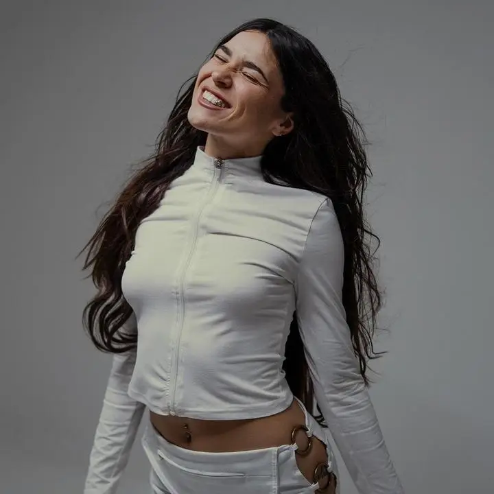 Cartel de Vera GRV en directo en Málaga con «Se me pasó llamarte, mamá» en Sala Trinchera, una cita clave de la música urbana en 2026.