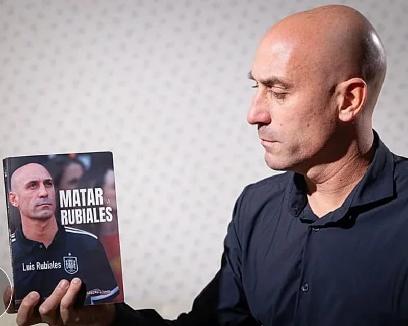 Luis Rubiales in Marbella – Killing Rubiales Book Presentation Gallery Image 2