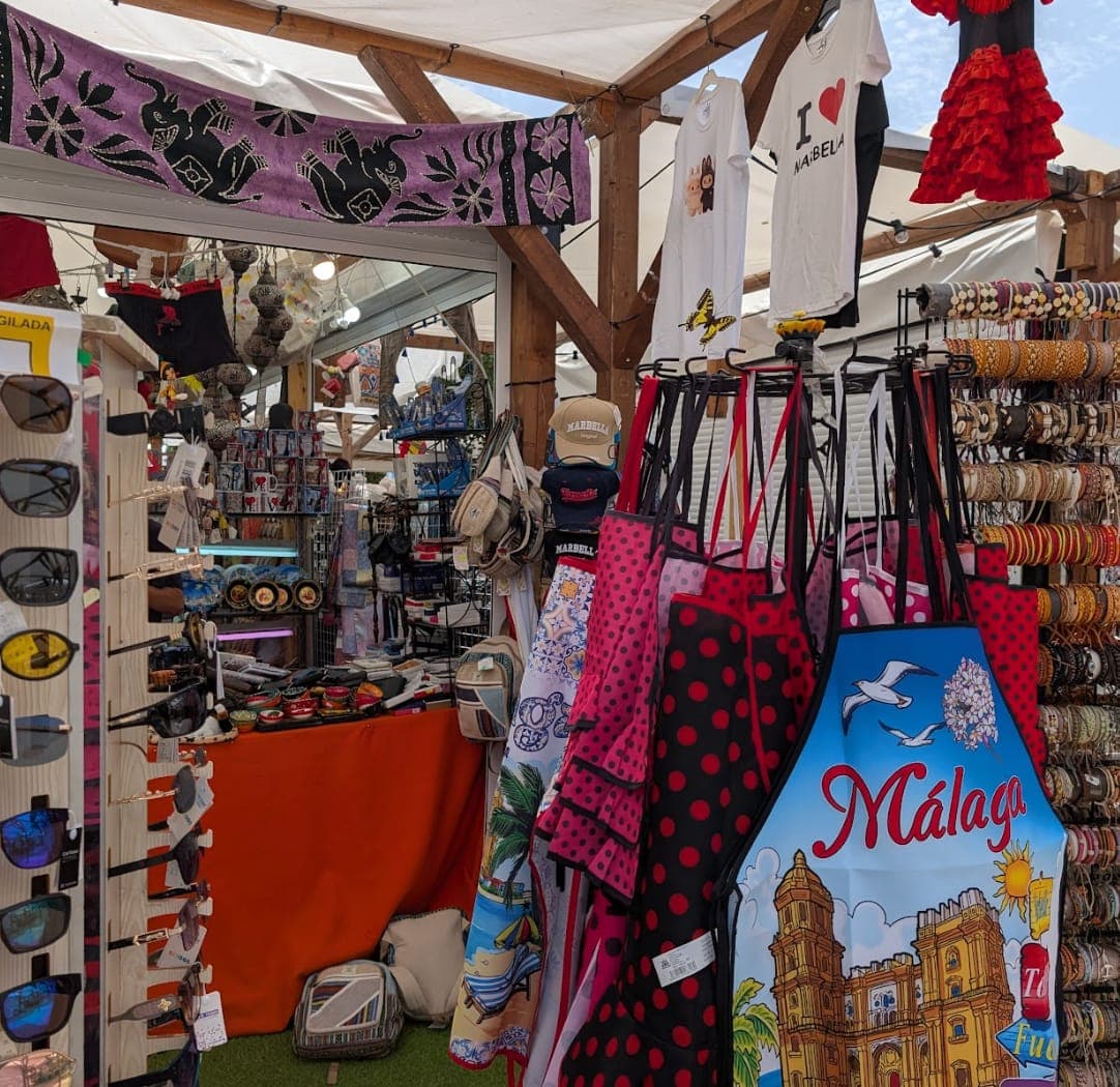 Artesanía Muestra Internacional – Plaza Antonio Banderas, Puerto Banús (1 junio – 15 Gallery Image 1