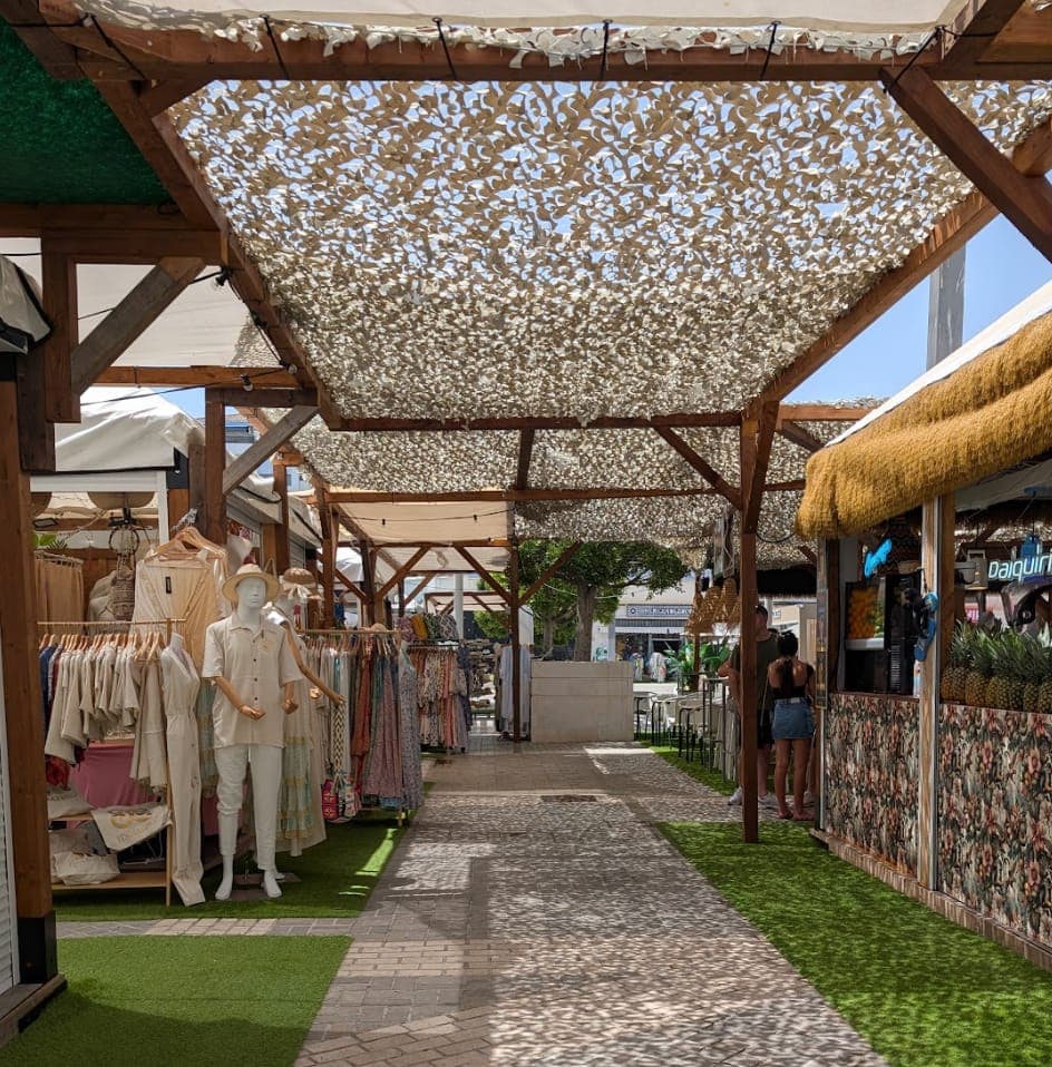 Artesanía Muestra Internacional – Plaza Antonio Banderas, Puerto Banús (1 junio – 15 Gallery Image 3