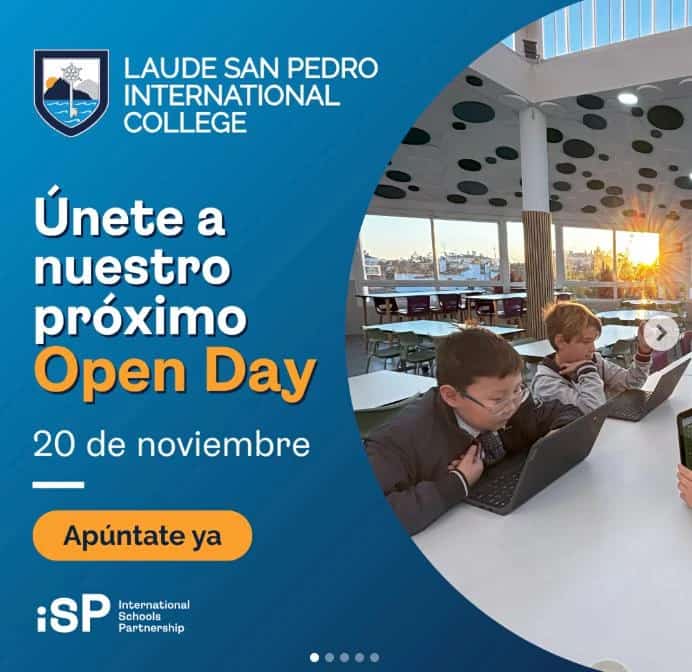 Cartel del Open Day de Laude San Pedro International College con fondo azul, texto “Únete a nuestro próximo Open Day, 20 de noviembre, Apúntate ya” y fotografía de varios alumnos de Primaria trabajando con ordenadores portátiles en una sala acristalada al atardecer.