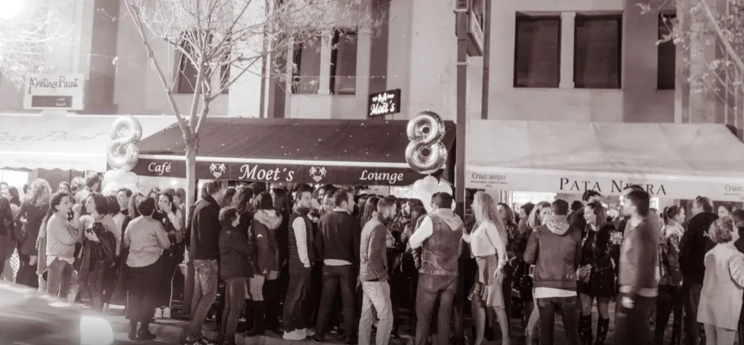 Bar Moët's Lounge Imagen de Portada