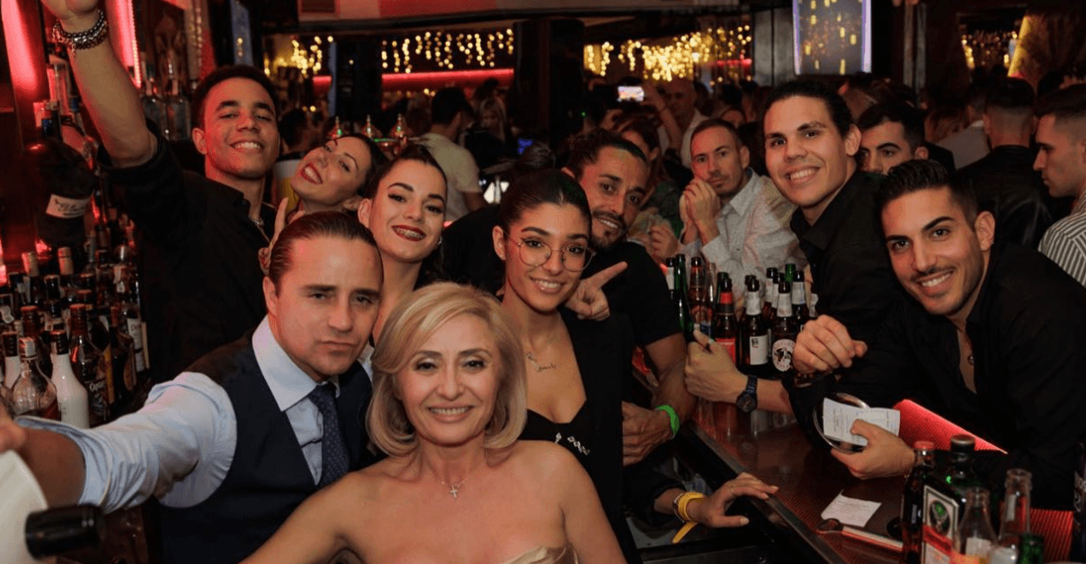 Bar Moët's Lounge Imagen de Portada