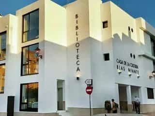 Logo de Biblioteca Pública Municipal - Casa de la Cultura Blas Infante