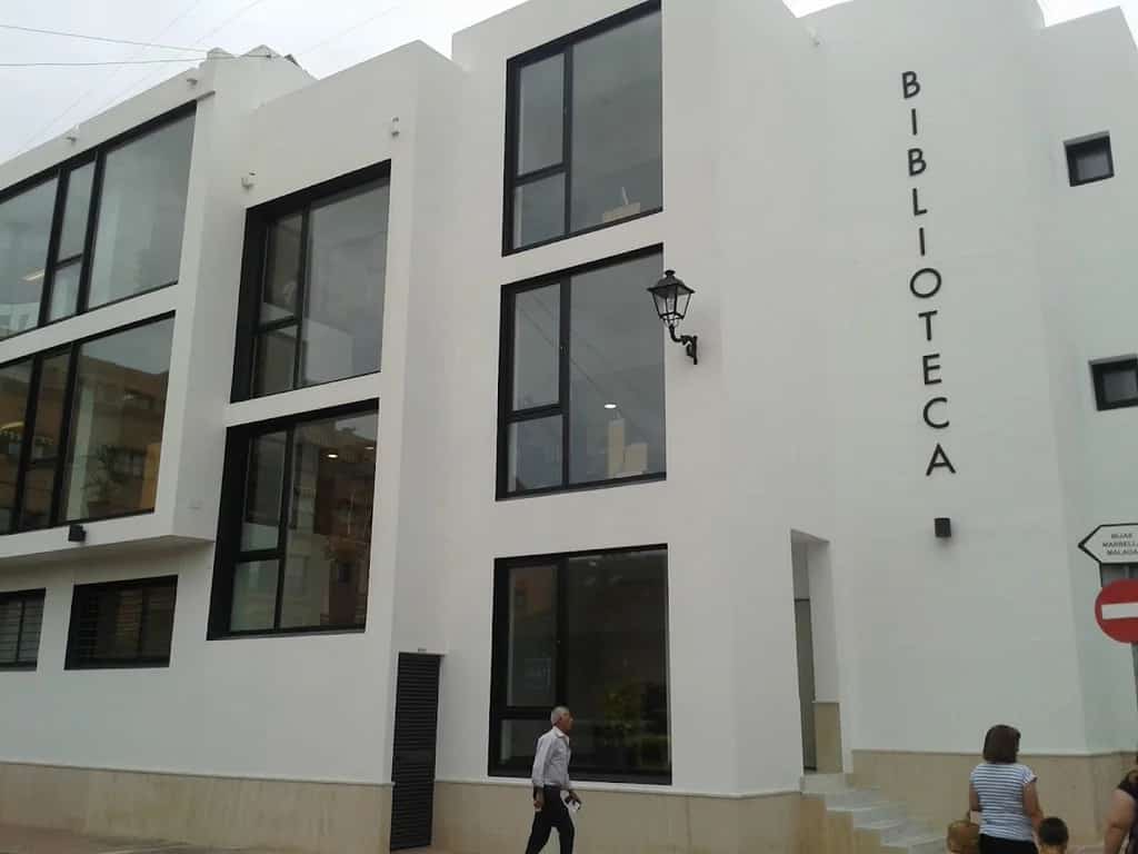 Biblioteca Pública Municipal - Casa de la Cultura "Blas Infante" logo