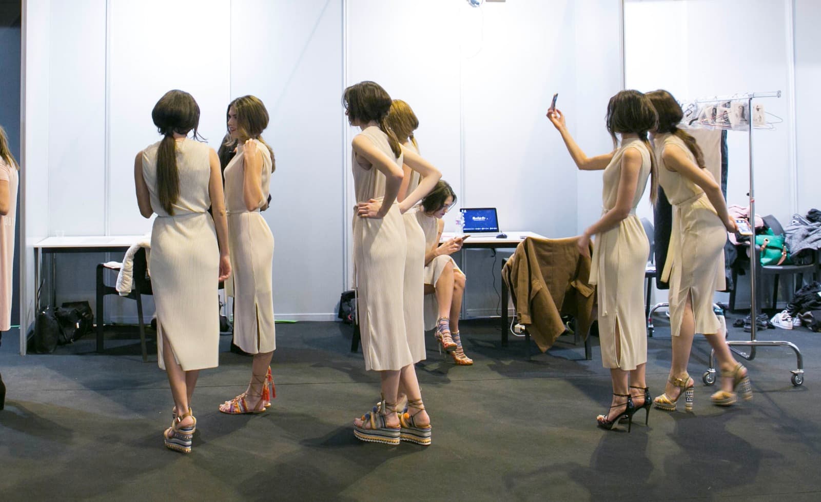 LuxStyle Cover Image