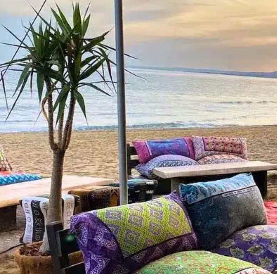 Trocadero Zanzibar Imagen de Portada