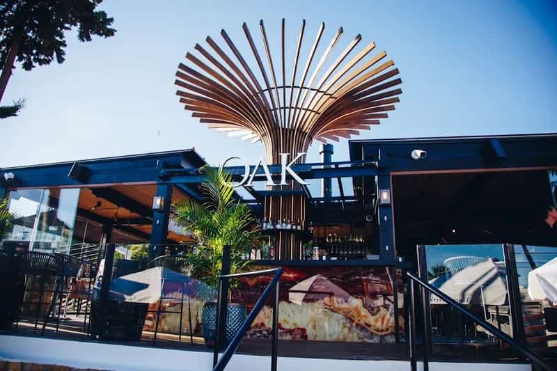 Oak Firehouse & Cocktail logo