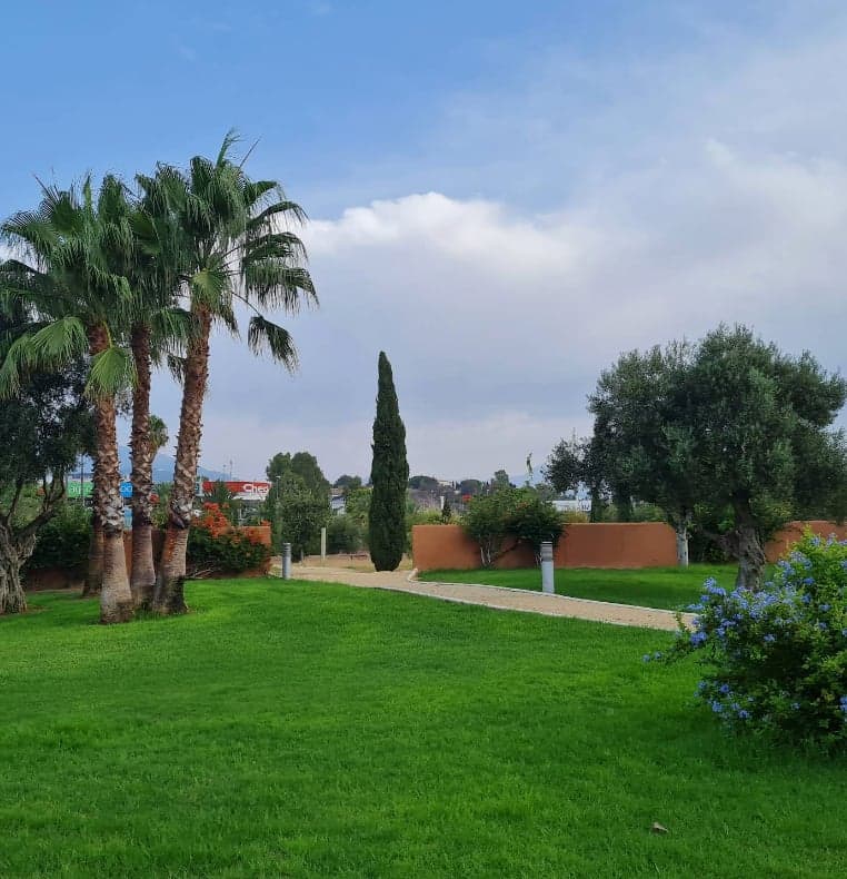 Parque de los Tres Jardines Imagen de Galería 3