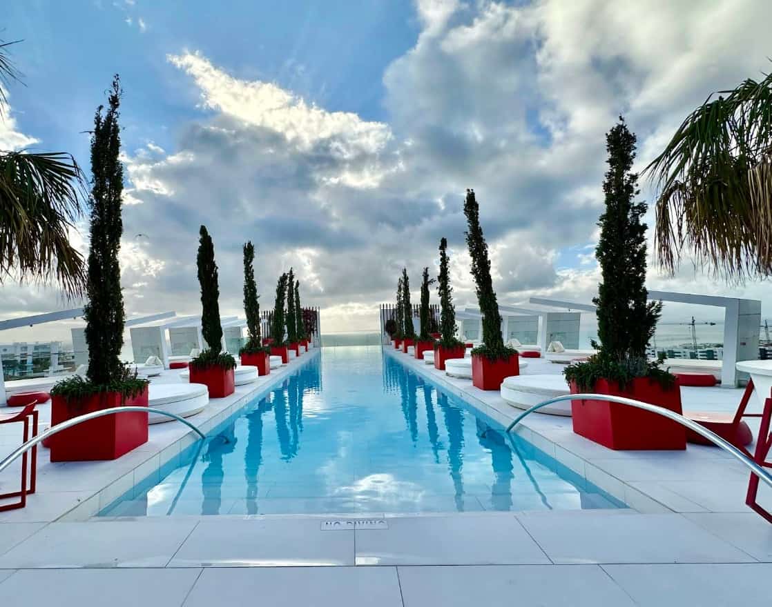 Higuerón Resort logo