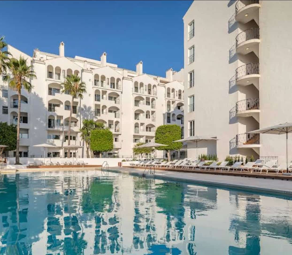 Occidental Puerto Banús Logo