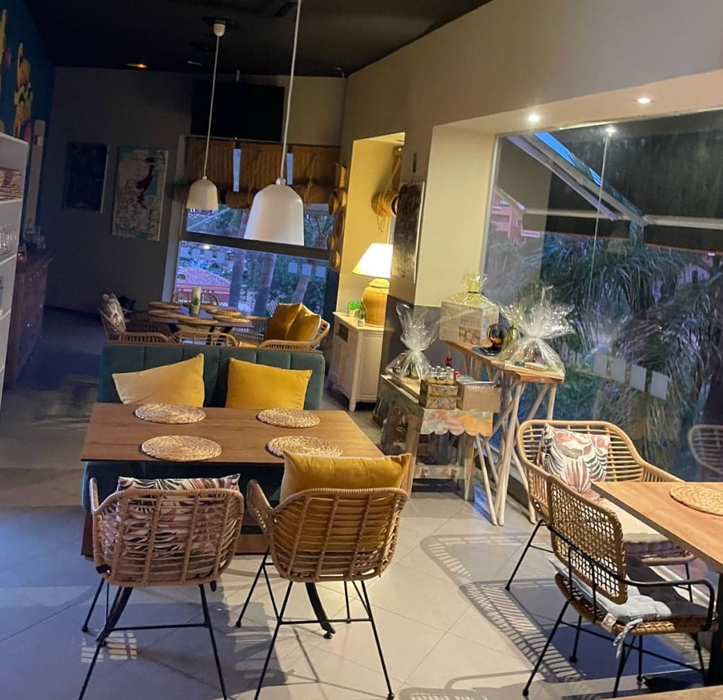 Lennon Bar & Restaurante Imagen de Portada