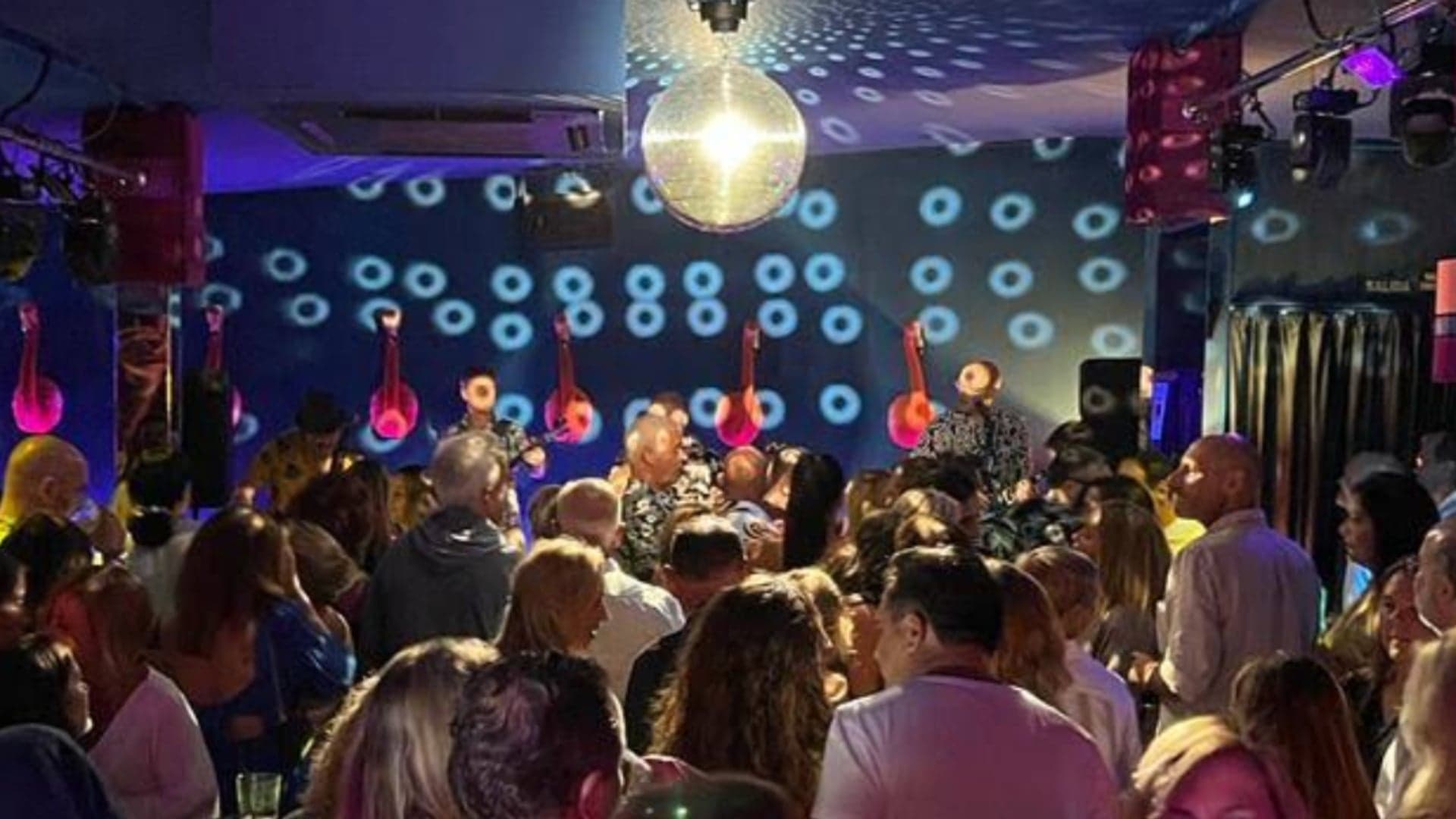 Volare Marbella Night Imagen de Portada