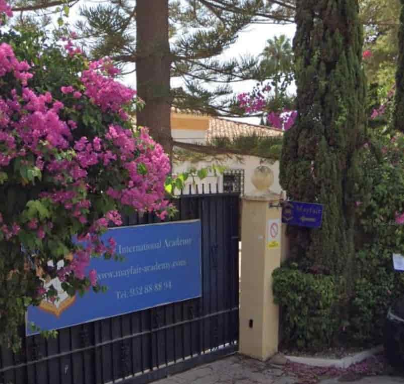 Mayfair International Academy Imagen de Portada