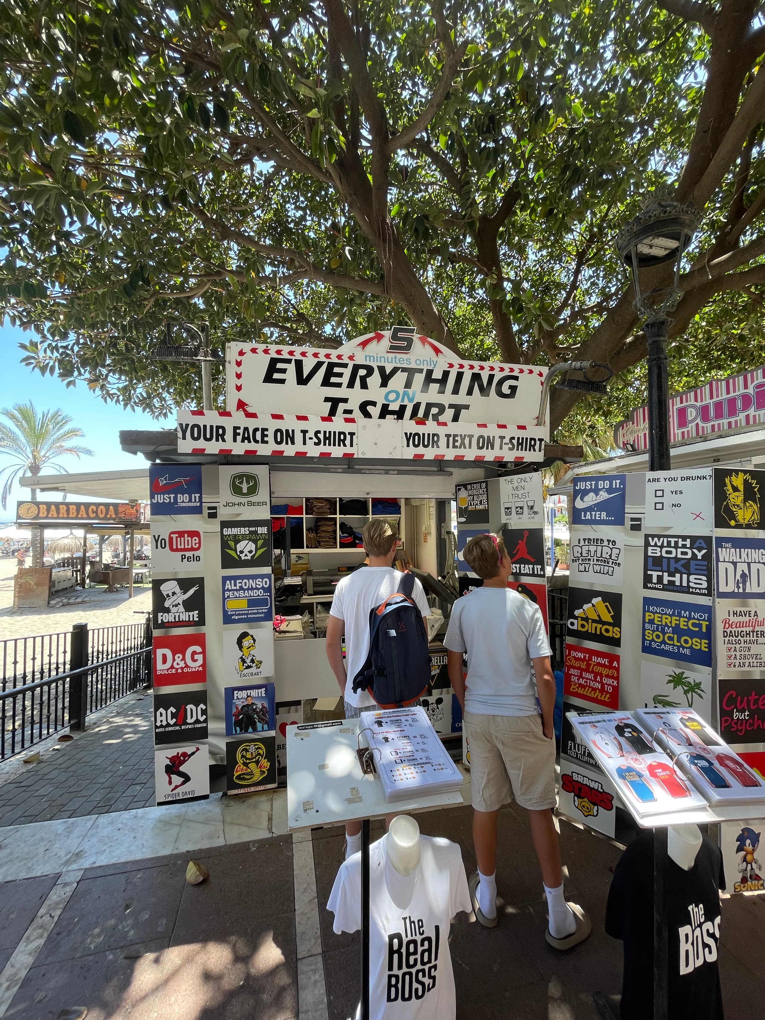 Funny T-Shirt Imagen de Portada