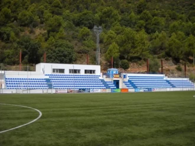 Campo Municipal de Fútbol, ''El Arenal'' Imagen de Portada