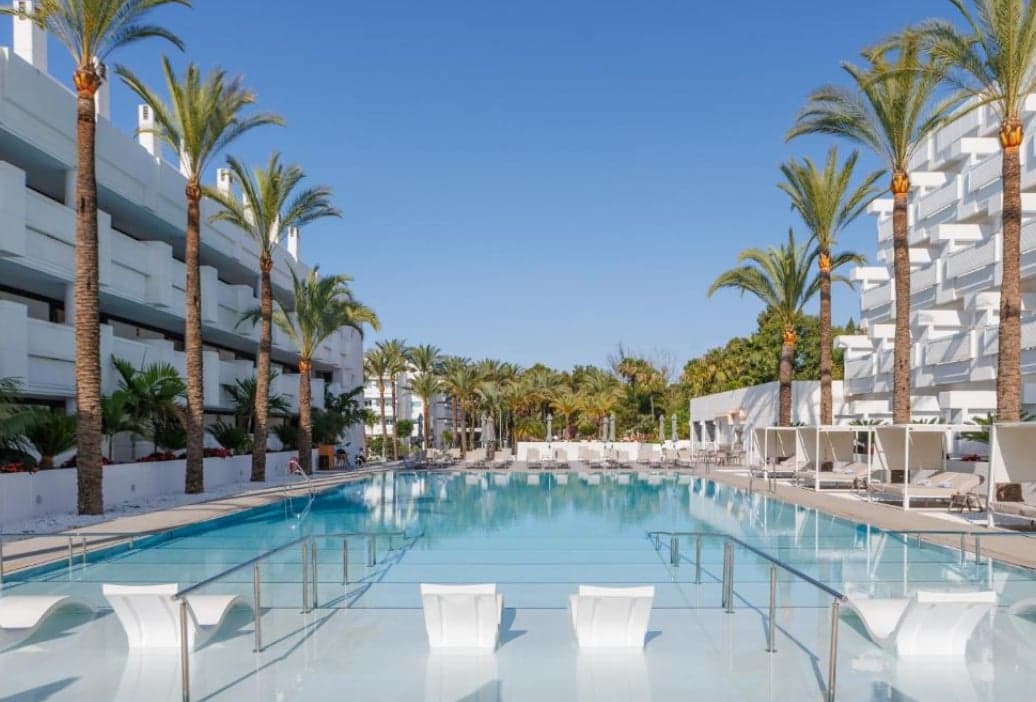 Alanda Marbella Cover Image