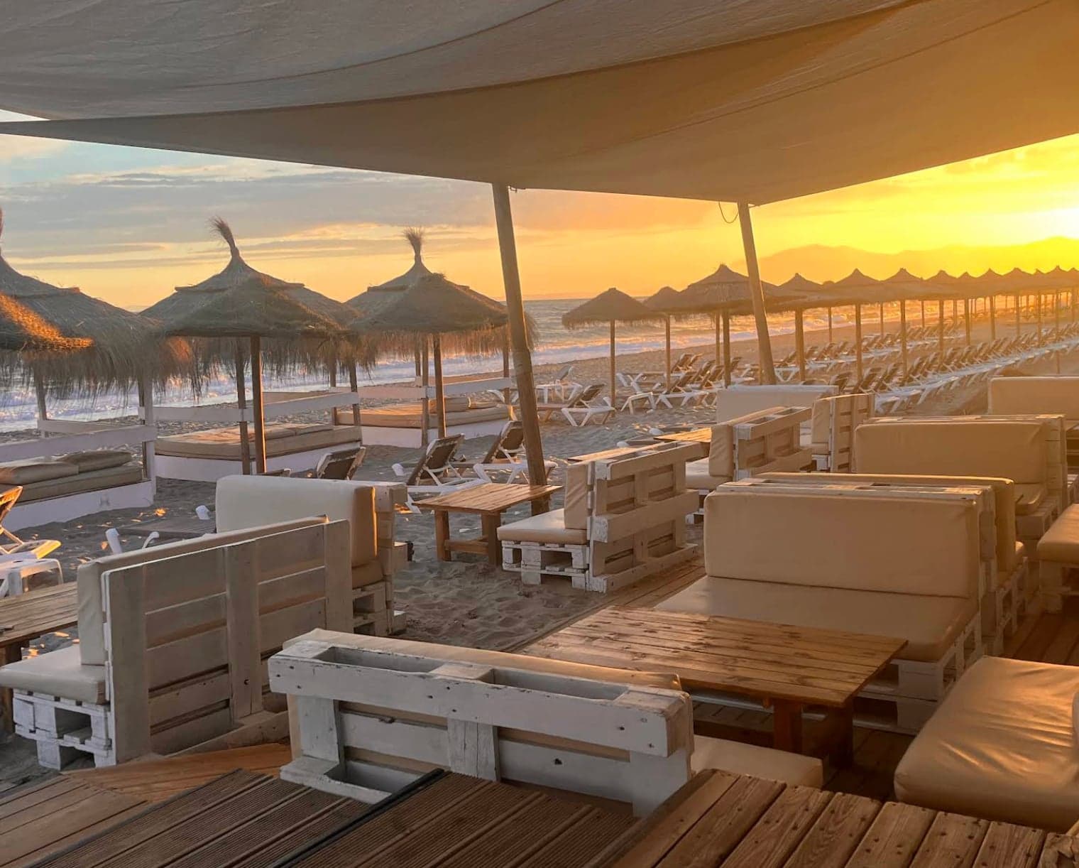 Beach Bar El Chiri Gallery Image 3