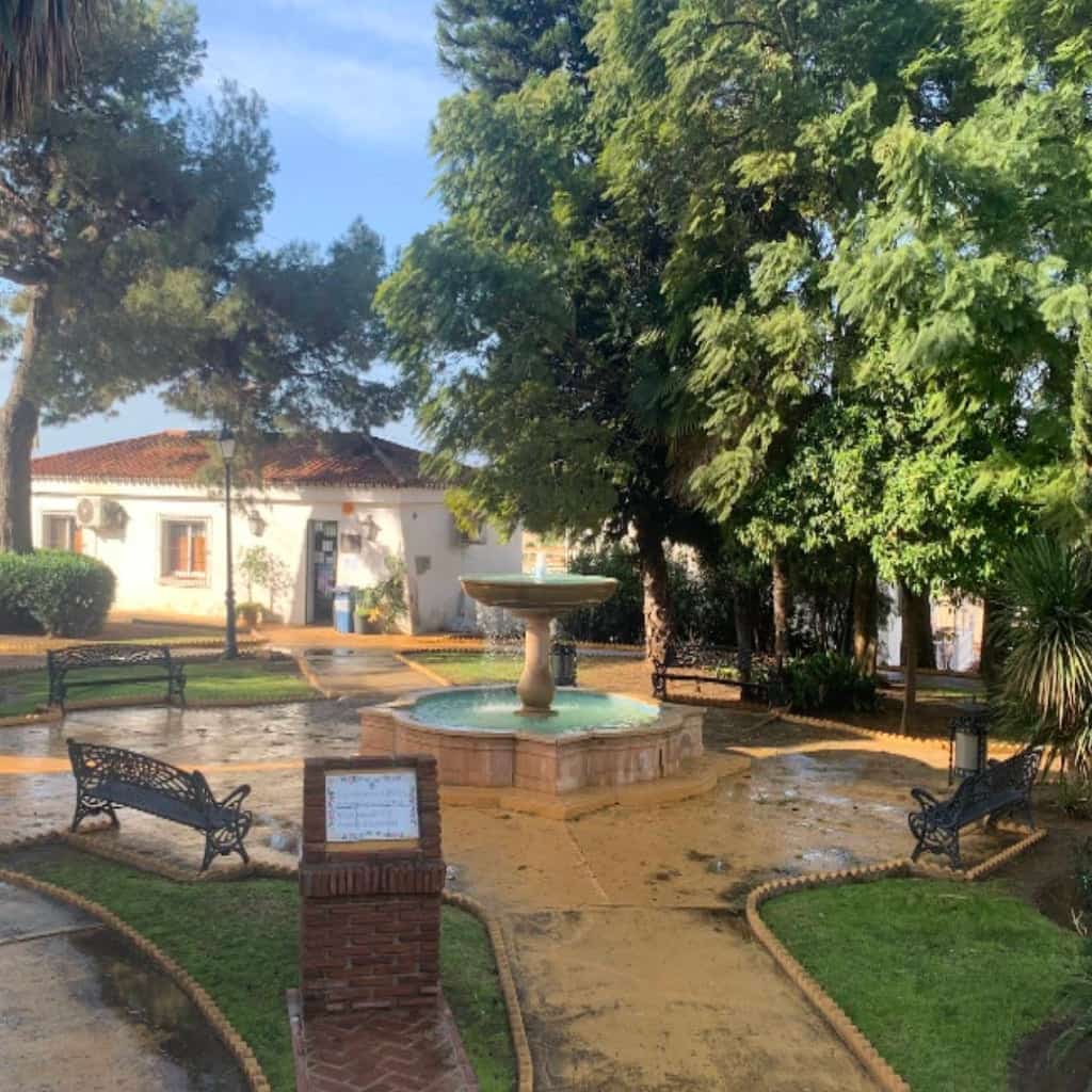 Nueva Andalucía’s municipal gardens & fairground Logo