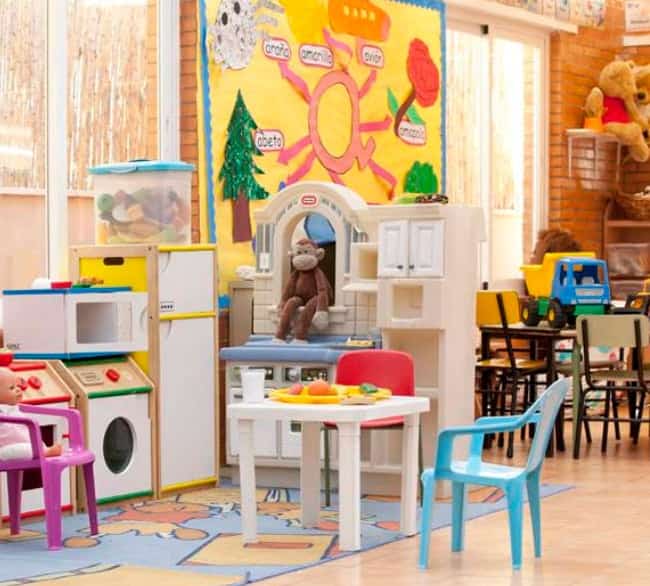 Swans International Primary School logo