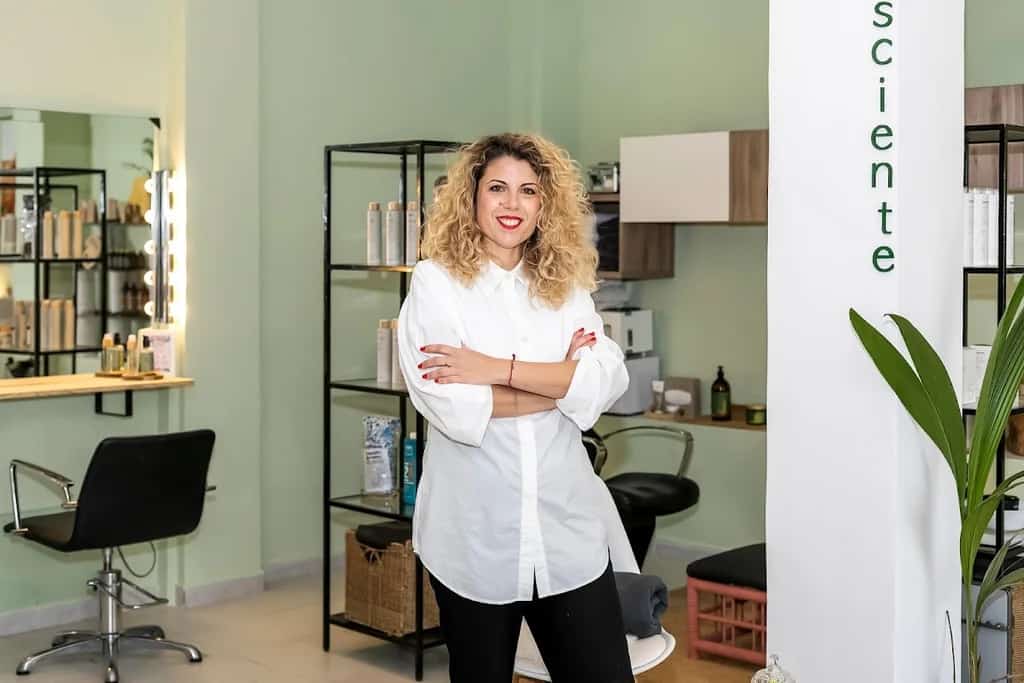 Logo de Peluqueria Orgánica Shangara Lora