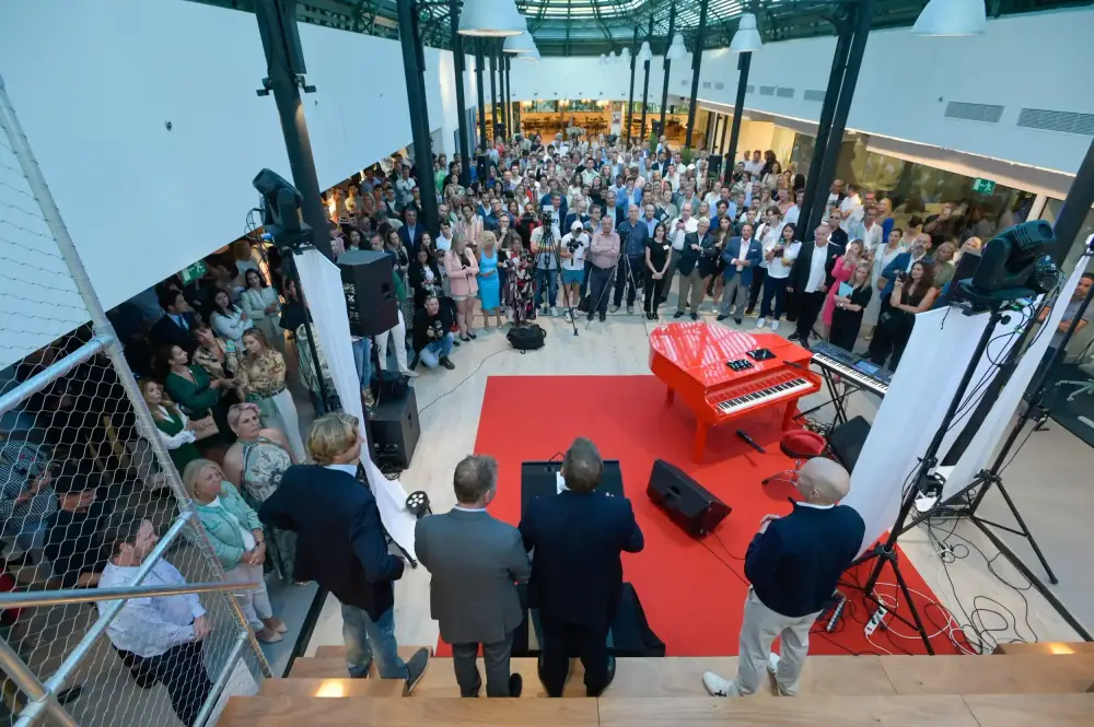 The Pool Marbella Gallery Image 3