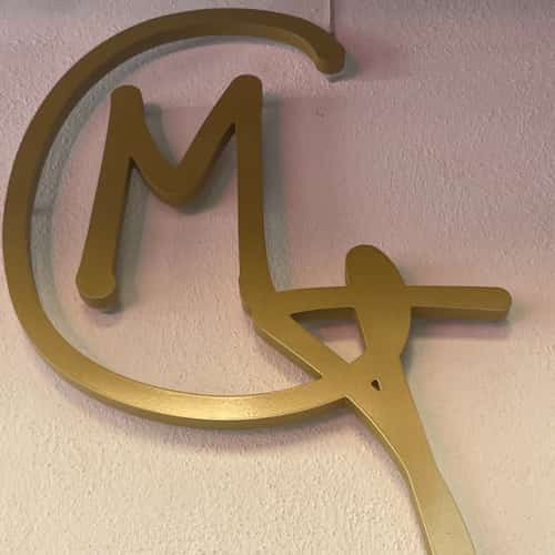 Manolo, Café y Tapas logo