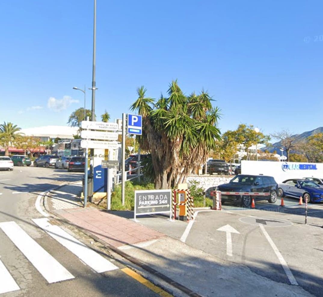 Avenida Pilar Calvo Gallery Image 3