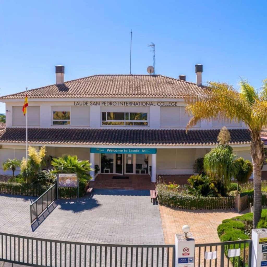 LAUDE San Pedro International College Logo